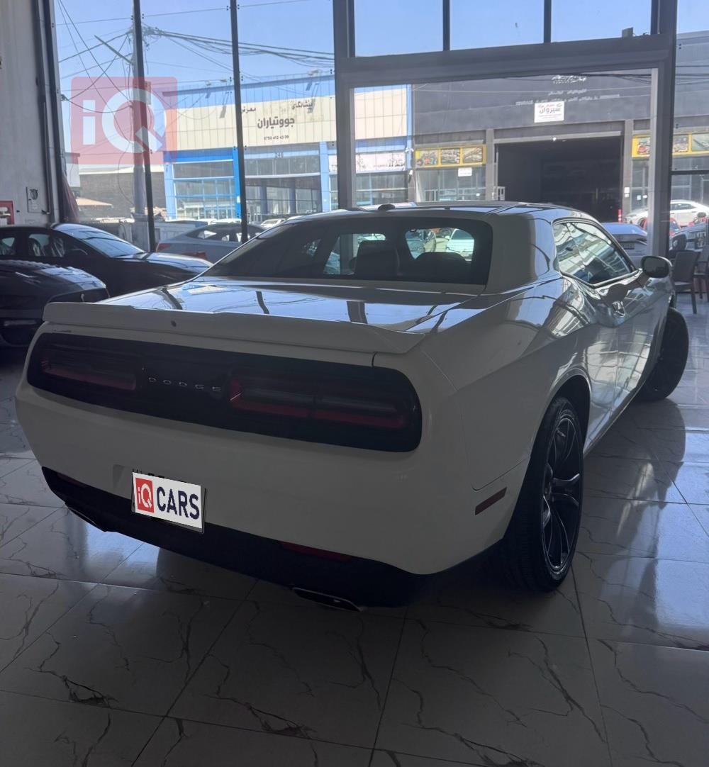 Dodge Challenger 2019 - تصویر 2